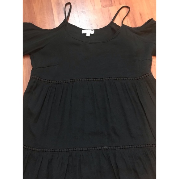 umgee black large  bell sleeve shoulderless top - Picture 2 of 6